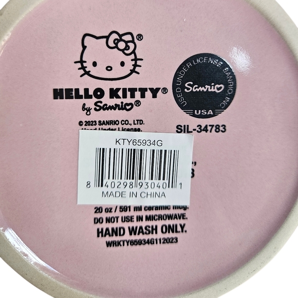 Hello Kitty Pink Water Bottle and Mug Set - Picture 2 of 3